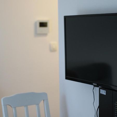 Delta Studio Apartman Подгориця Екстер'єр фото